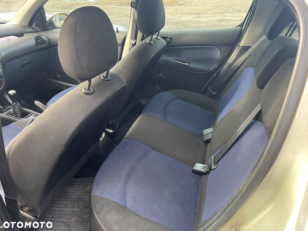 Peugeot 206 - 9