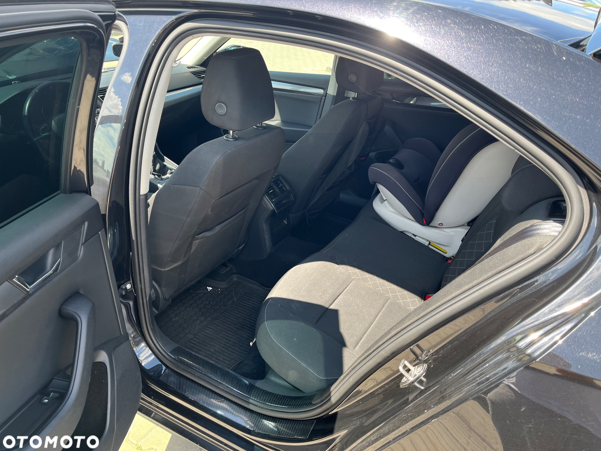 Skoda Superb 2.0 TDI Active - 6