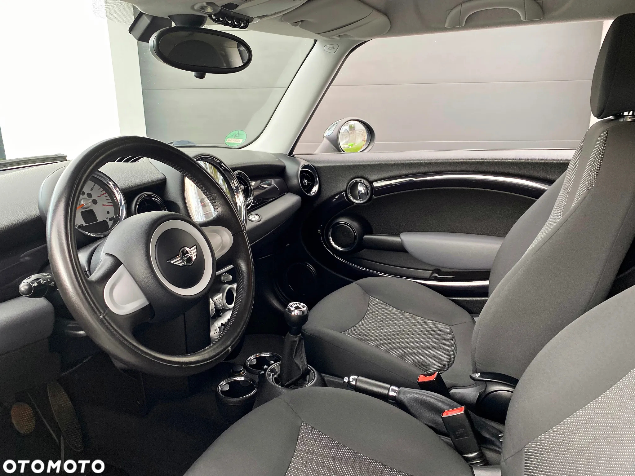 MINI ONE Standard - 25