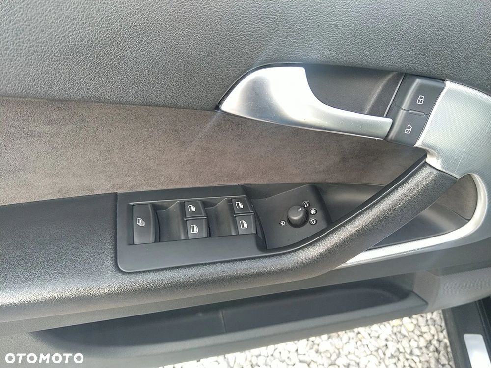 Audi A3 Cabrio 1.8 TFSI Attraction - 17