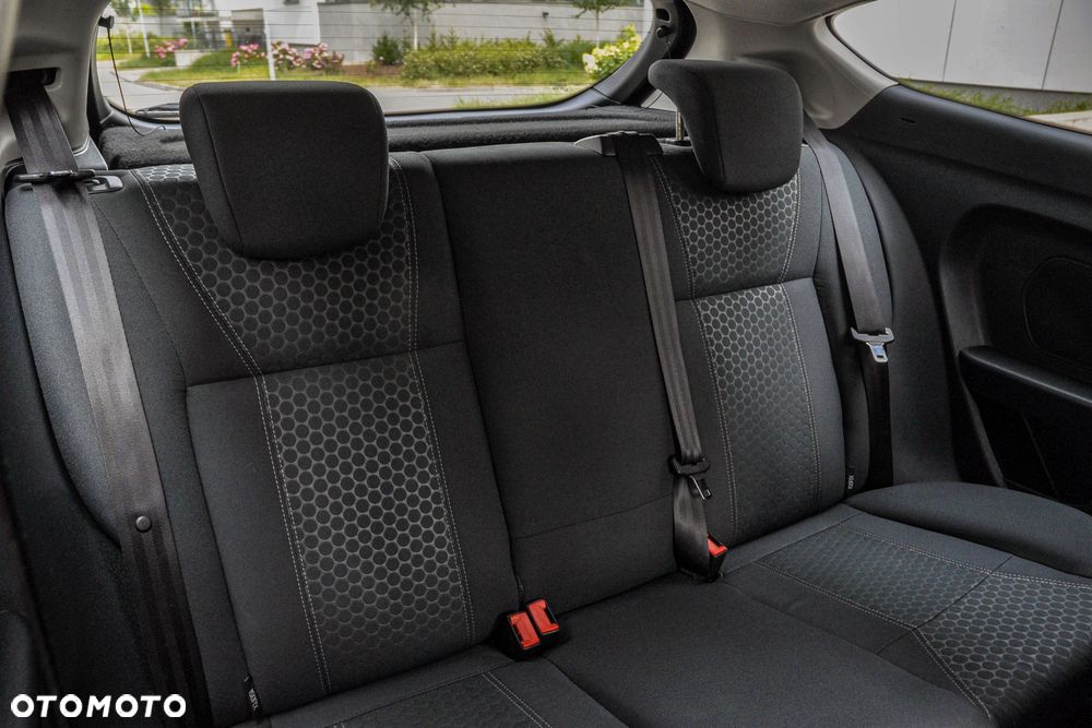 Ford Fiesta - 12