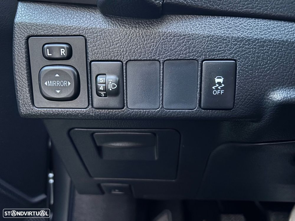 Toyota Auris Touring Sports 1.4 D-4D Design Edition - 12