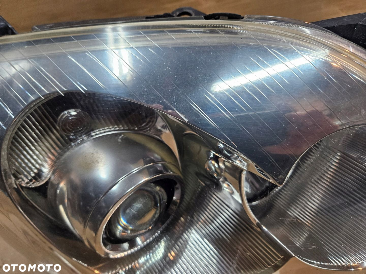 TOYOTA AVENSIS T25 03-06 LAMPA PRZÓD PRAWY - 2