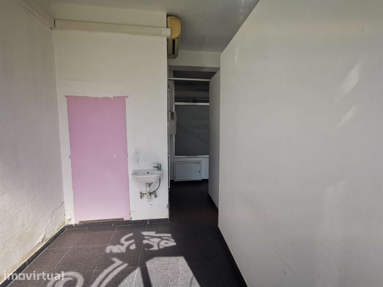 Loja para arrendamento em Arcozelo Barcelos - Grande imagem: 5/10