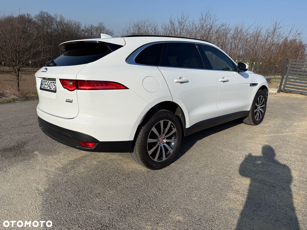 Jaguar F-Pace - 4