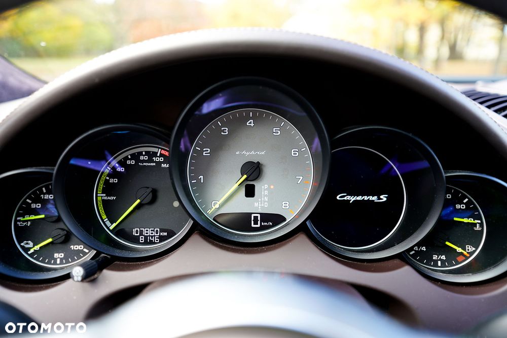 Porsche Cayenne S E-Hybrid - 4