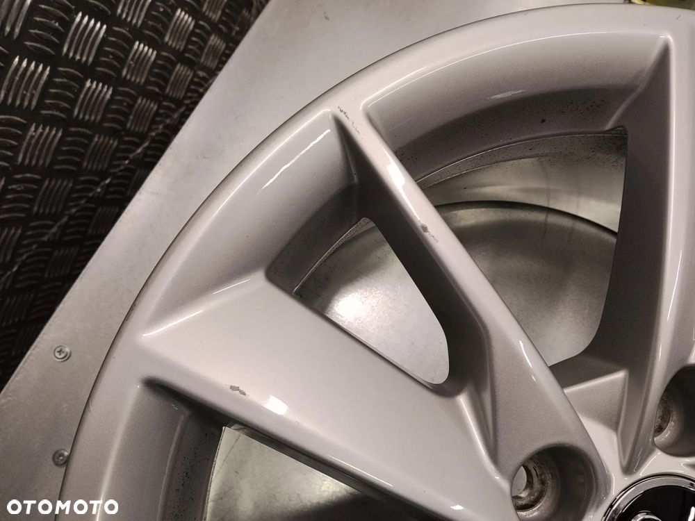 Felgi Audi A4 B8 B9 , 7Jx16 et35 5x112 - 9
