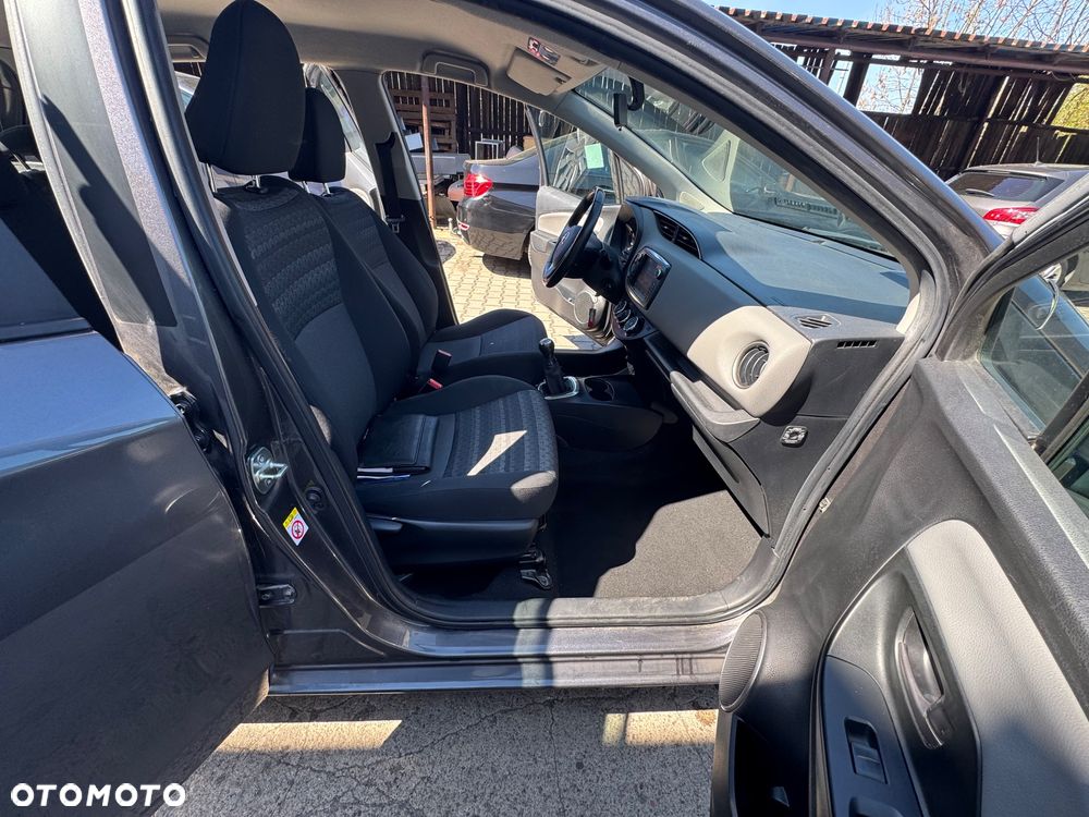 Toyota Yaris - 6