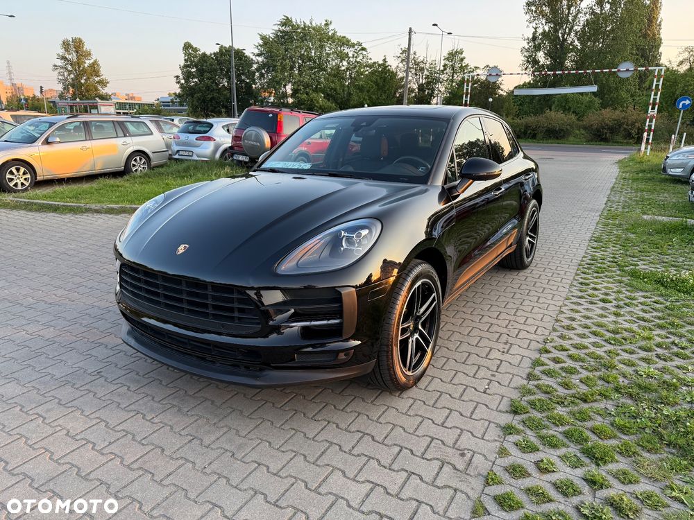 Porsche Macan Standard - 1
