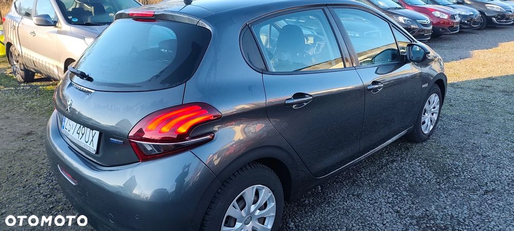 Peugeot 208 1.2 PureTech Allure - 3