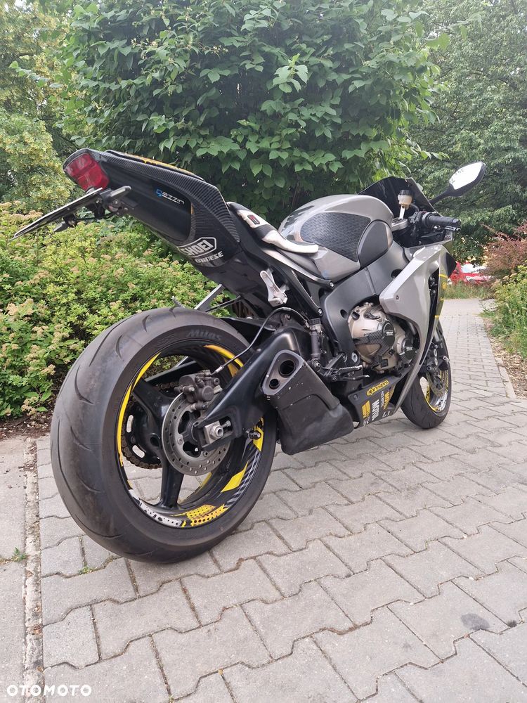 Honda CBR - 4