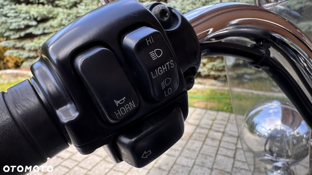 Harley-Davidson Touring Road King - 21