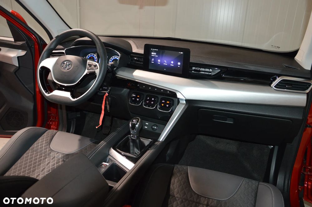 BAIC 3 1.5T Luxury - 28