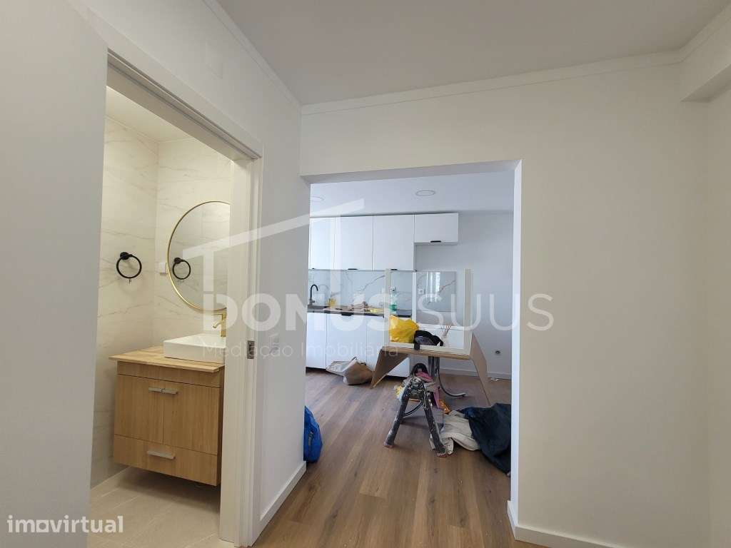 Apartamento T2 totalmente remodelado - Grande imagem: 5/13
