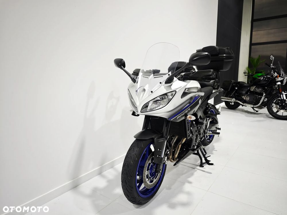 Yamaha FZ - 18