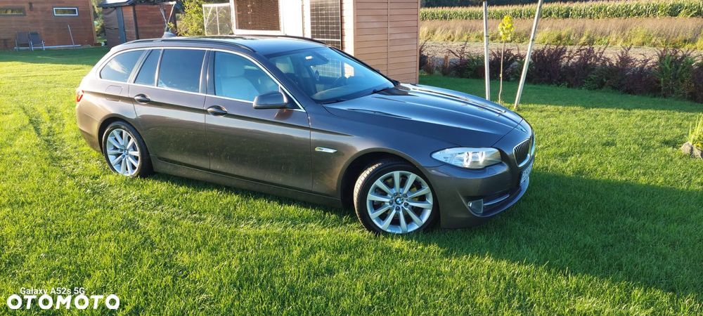 BMW Seria 5 520d Touring Modern Line - 2