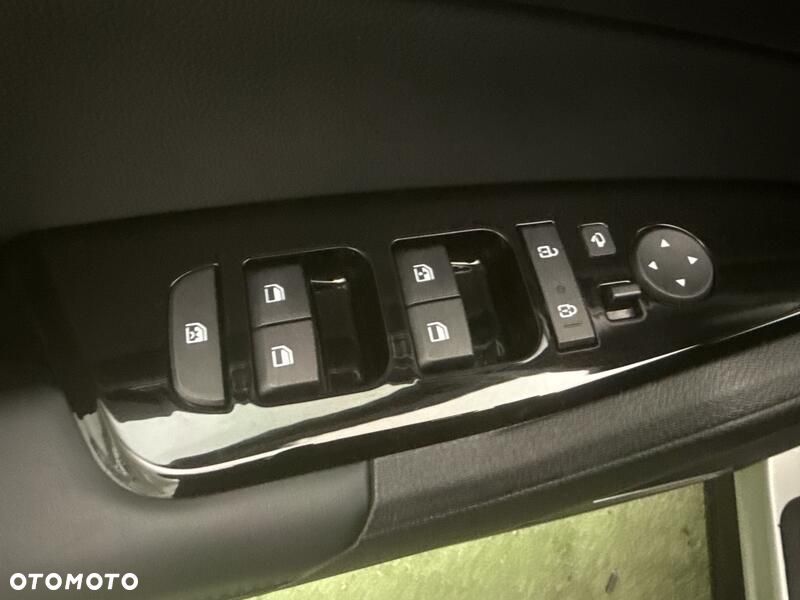 Kia Sportage - 12