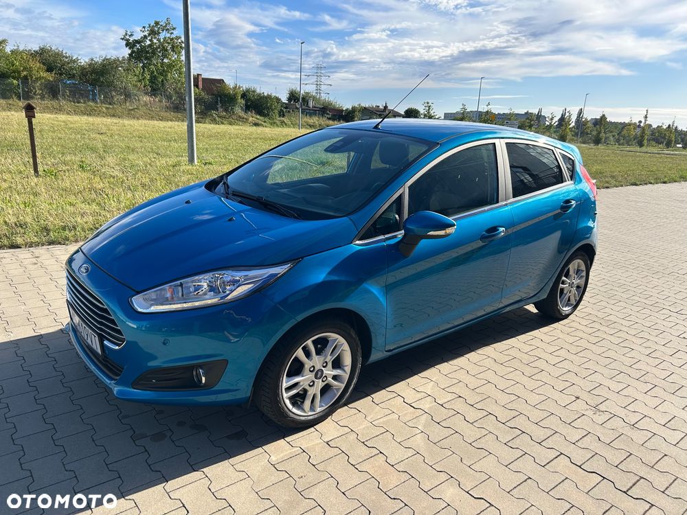 Ford Fiesta 1.0 EcoBoost S&S TITANIUM - 4