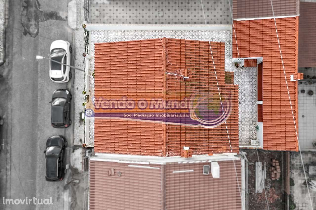 Moradia T6 no centro de Benavente (B637) - Grande imagem: 2/58