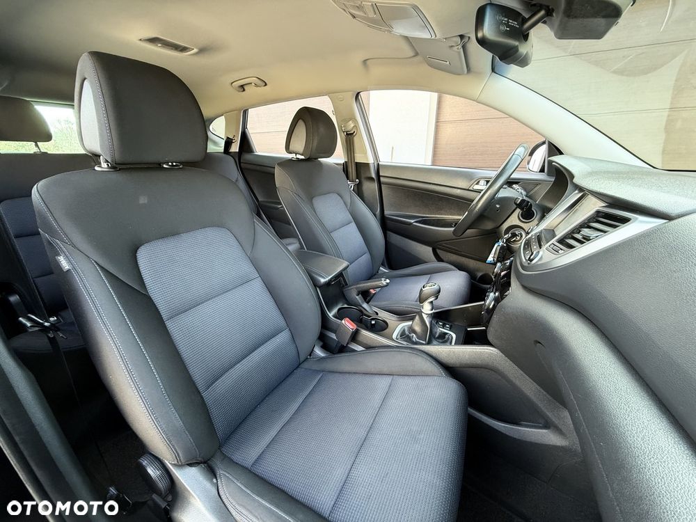 Hyundai Tucson 1.6 GDI BlueDrive Style 2WD - 26