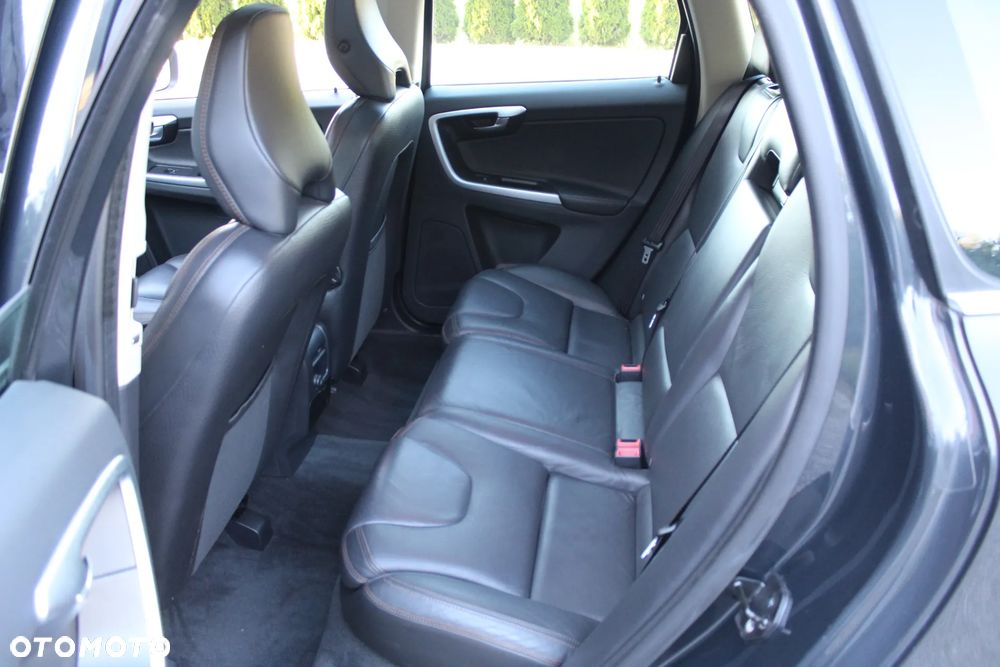 Volvo XC 60 D4 Edition Pro - 22