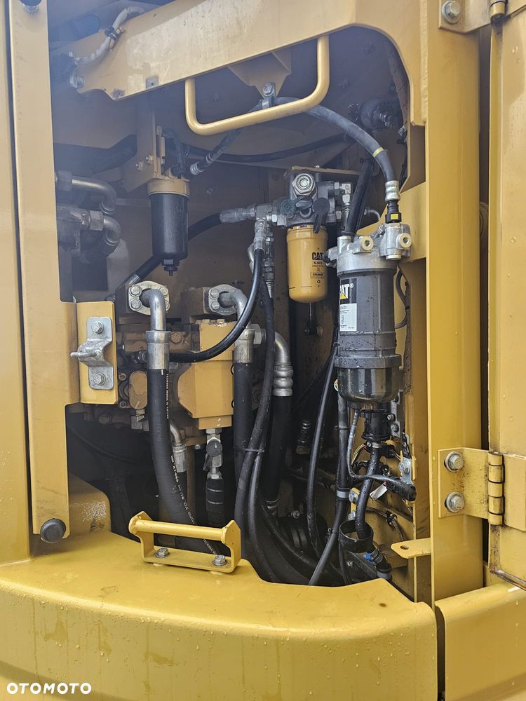 Caterpillar 325FLCR - 13