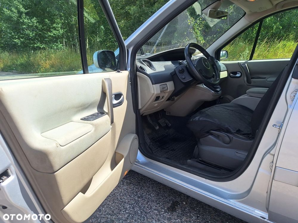 Renault Scenic 1.5 dCi Alize - 9