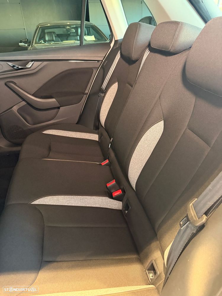 Skoda Kamiq 1.0 TSI Style DSG - 53