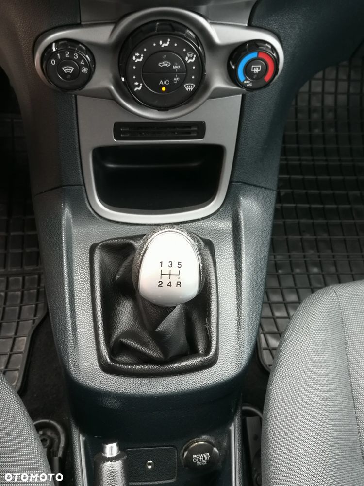 Ford Fiesta 1.25 Trend - 22