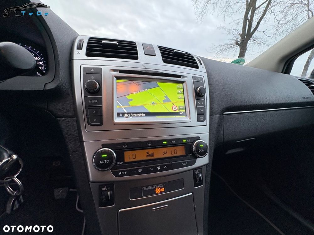 Toyota Avensis 2.0 D-4D Sol plus+NAVI - 24