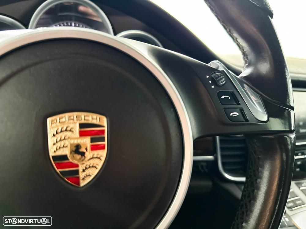 Porsche Panamera S E-Hybrid - 48