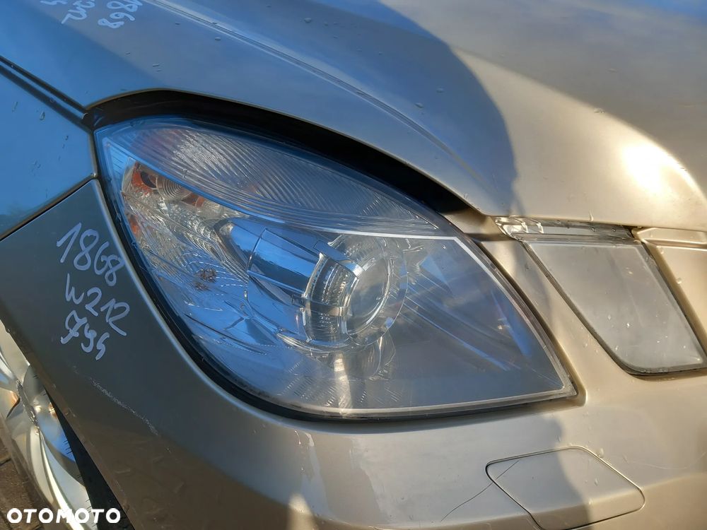MERCEDES E-KLASA E212 LAMPA REFLEKTOR PRAWA PRZEDNIA PRAWY PRZÓD - 2