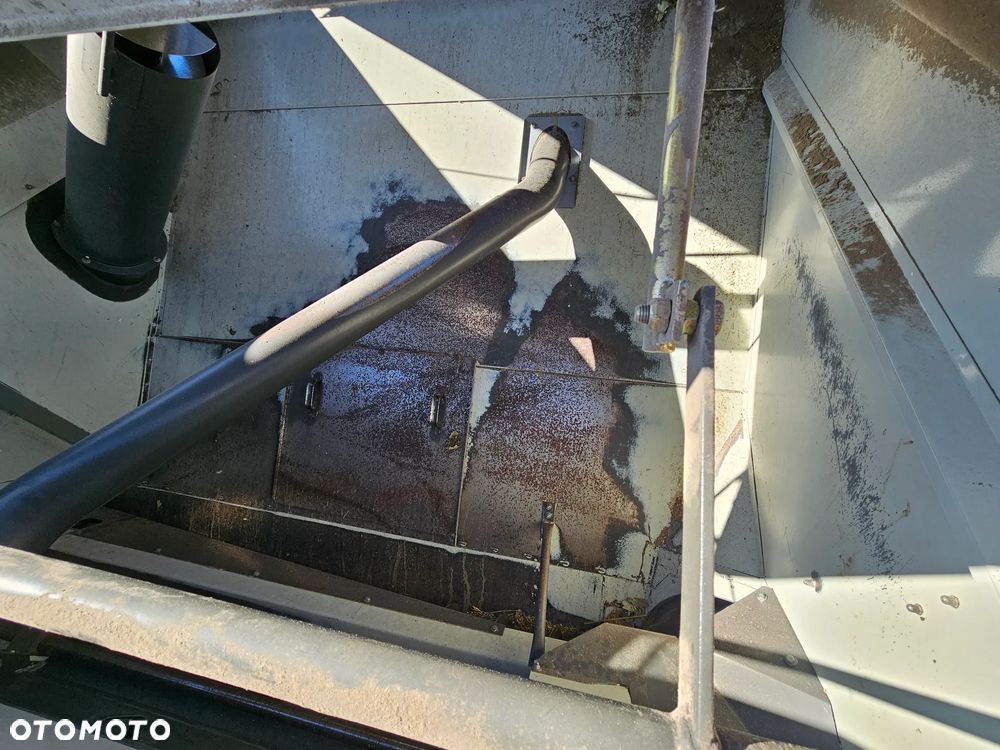 Claas Medion 310 - 16