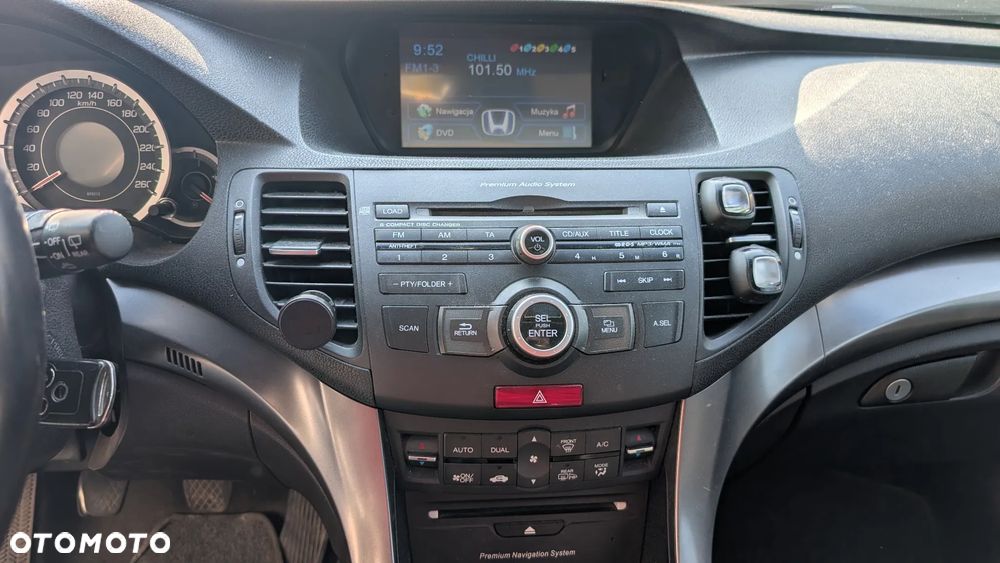 Honda Accord 2.0 Executive Navi - 12