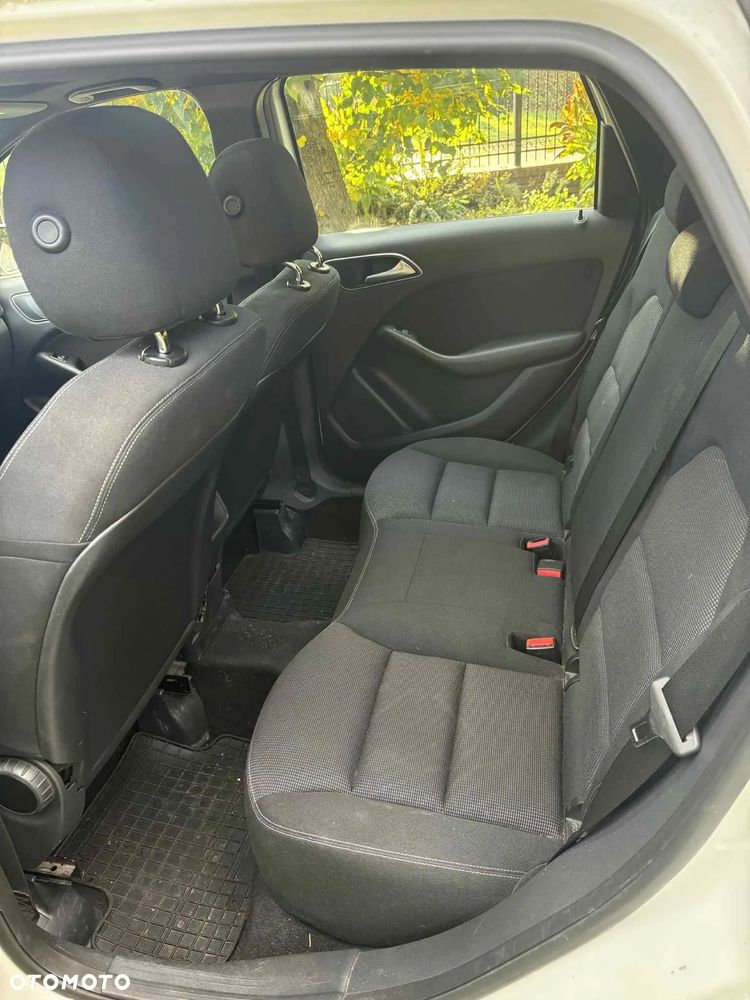 Mercedes-Benz Klasa B 180 CDI - 16