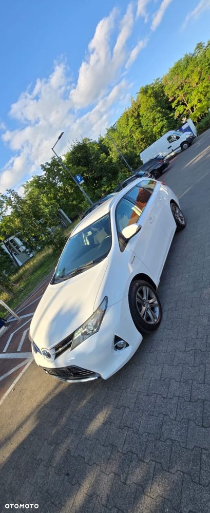 Toyota Auris - 13