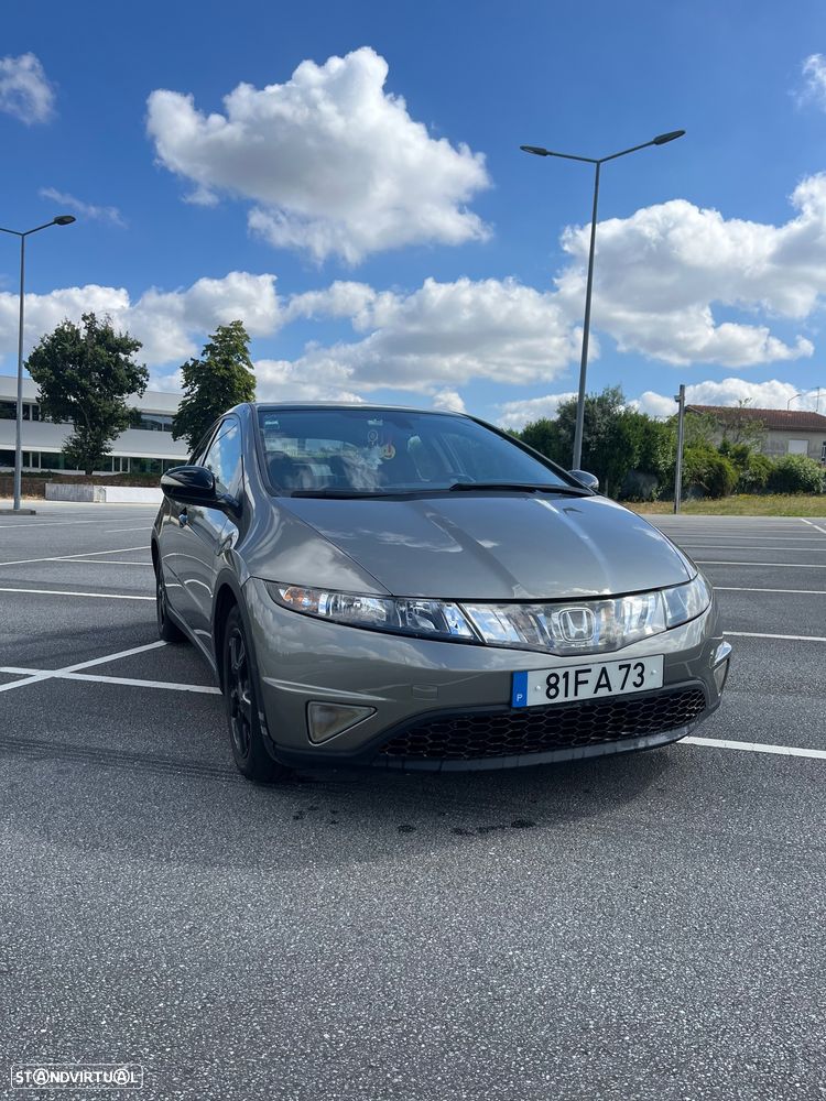 Honda Civic 1.4 Comfort - 1