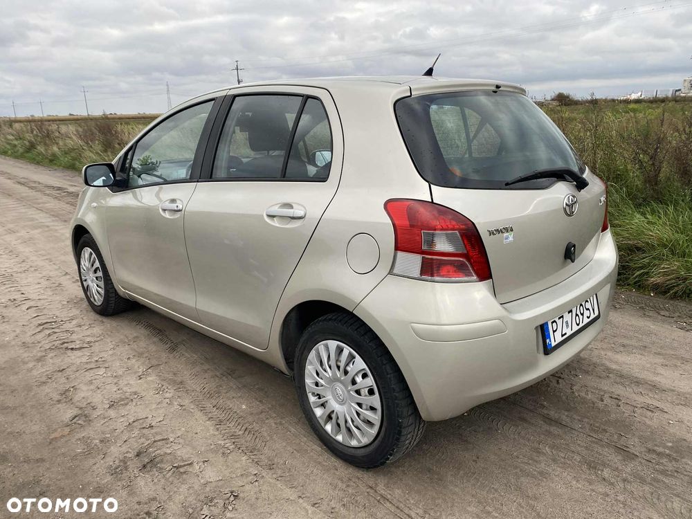 Toyota Yaris - 5