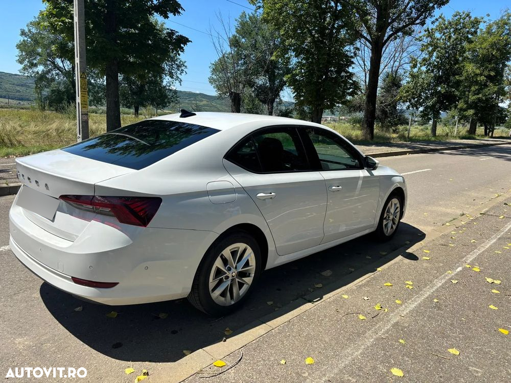 Skoda Octavia 2.0 TDI DSG Style - 3