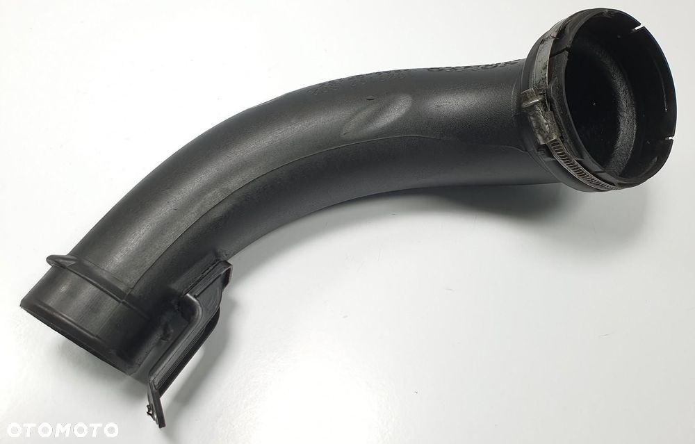 WĄŻ PRZEWÓD RURA DOLOT POWIETRZA VOLVO V60 2.4 D5 30774692 - 2