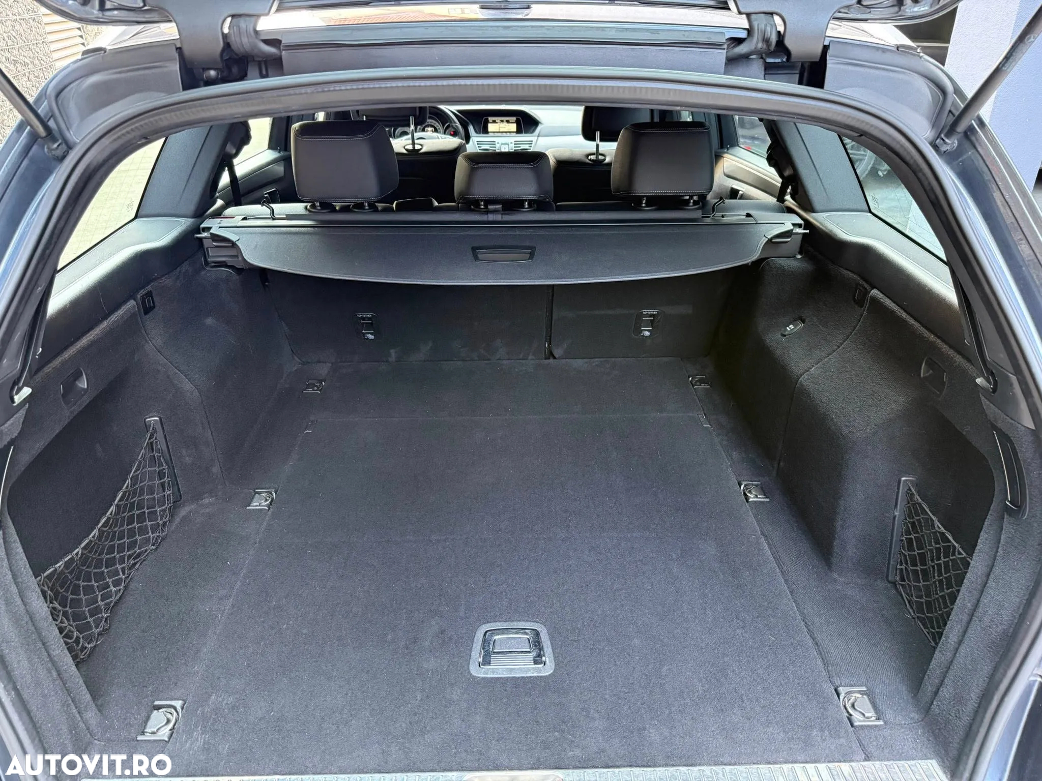 Mercedes-Benz E 200 CDI BlueEfficiency - 8