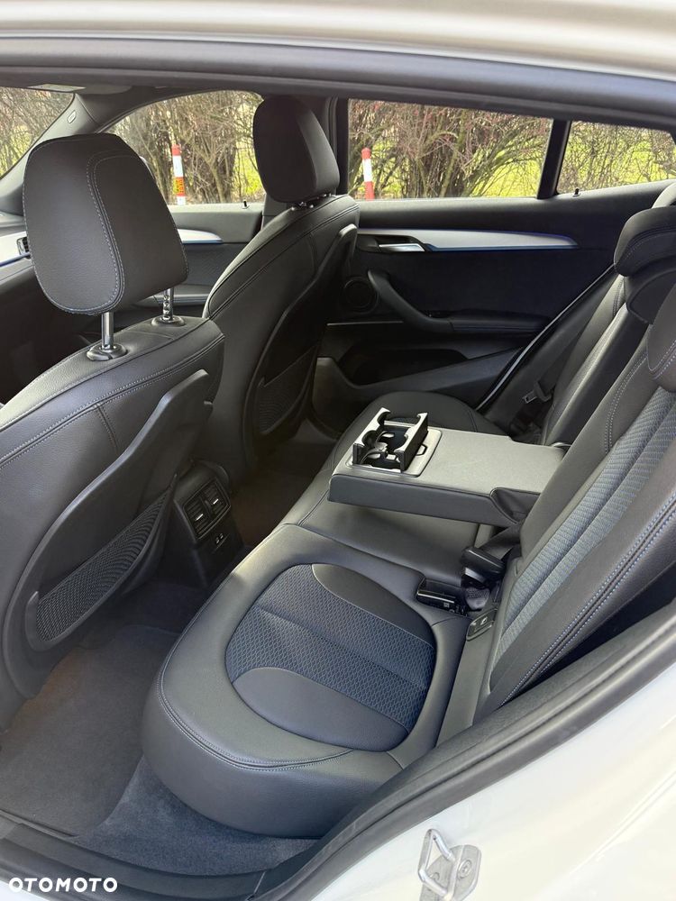 BMW X2 sDrive18i M Sport - 15