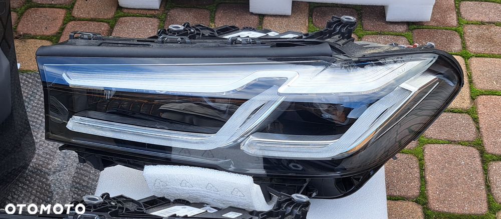 Lampy Adaptive led Lewa Prawa BMW 5 g30 lci idealne kompletne