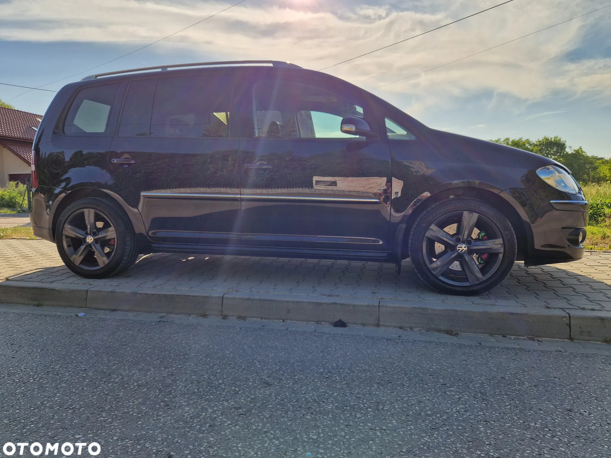 Volkswagen Touran 2.0 TDI DPF Highline DSG - 9