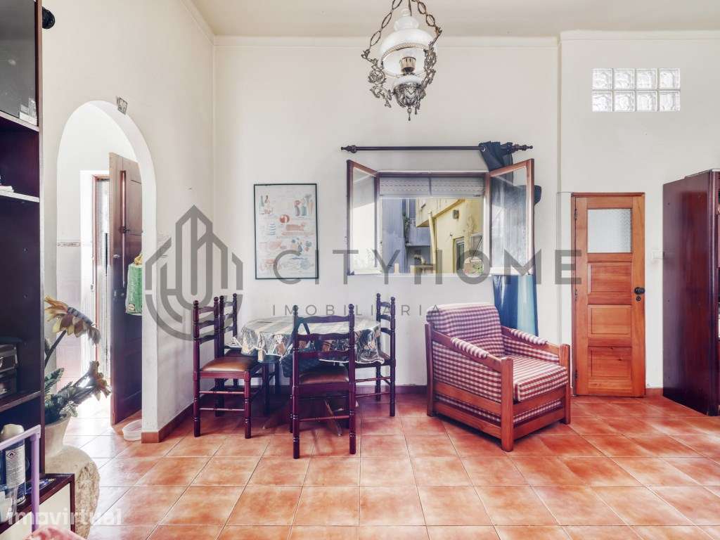 Prédio com 2 apartamentos T2 e T3 em Quarteira a 10 minutos da praia - Grande imagem: 5/34