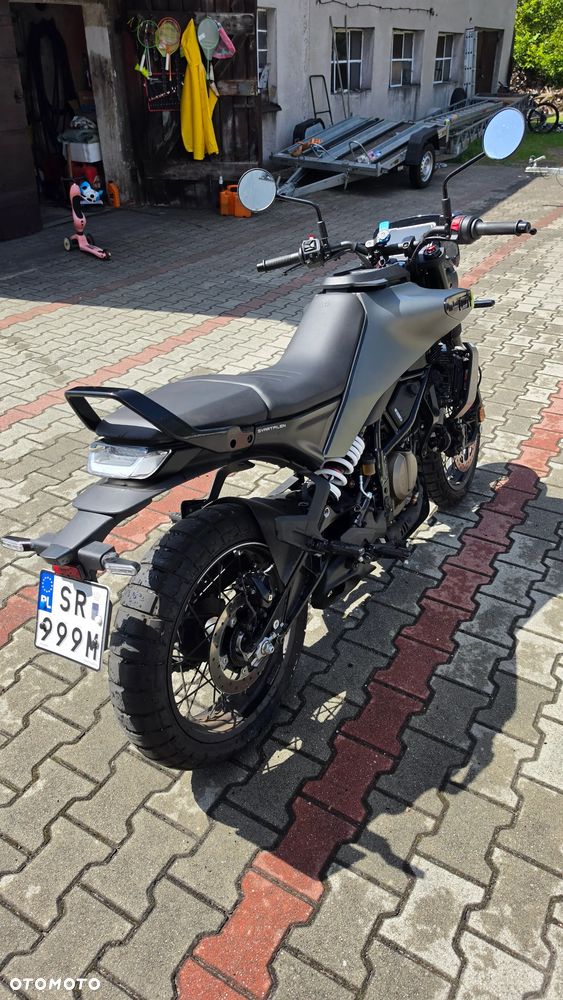 Husqvarna Svartpilen - 5