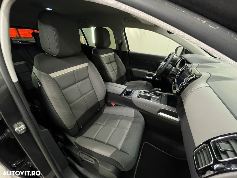 Citroën C5 Aircross 1.6 PHEV FWD 225 EAT8 Shine - 11