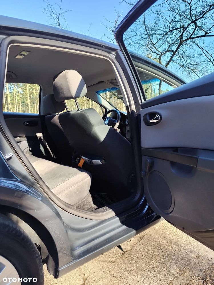 Seat Leon 1.6 Reference - 11