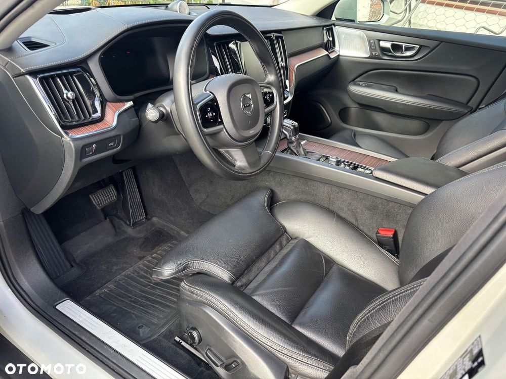 Volvo V60 Cross Country T5 AWD Geartronic - 20