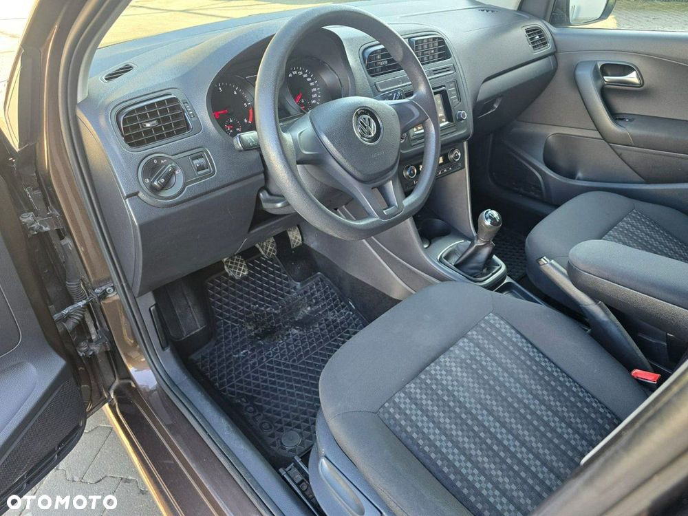 Volkswagen Polo - 23